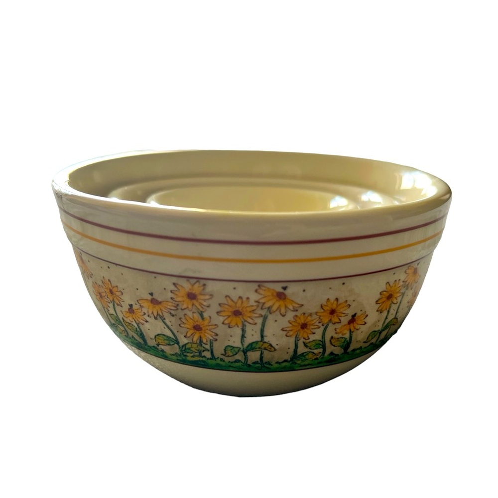 Boyd’s Bearwear Pottery Collection Miniature Nesting Bowl Set
